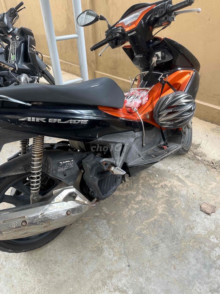 Honda Air Blade 2013 оранжево-чёрный Дананг