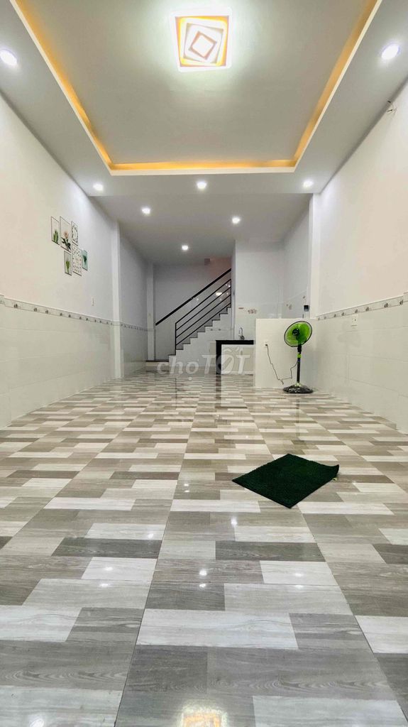 Фото 2: Продаётся недорогой дом в Бинь Чи Донг, 2 этажа, 44 м², монолитный, всего 3,75 млрд, 2 спальни