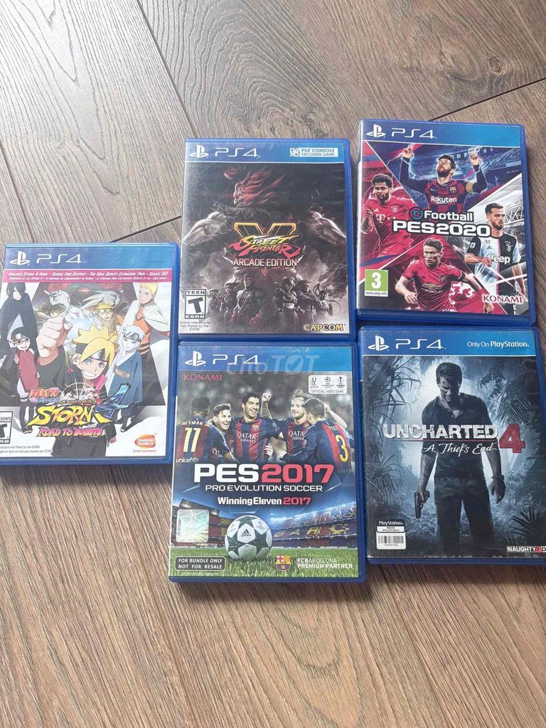 Фото 3: Sony PS4 Slim 512GB черный с аксессуарами