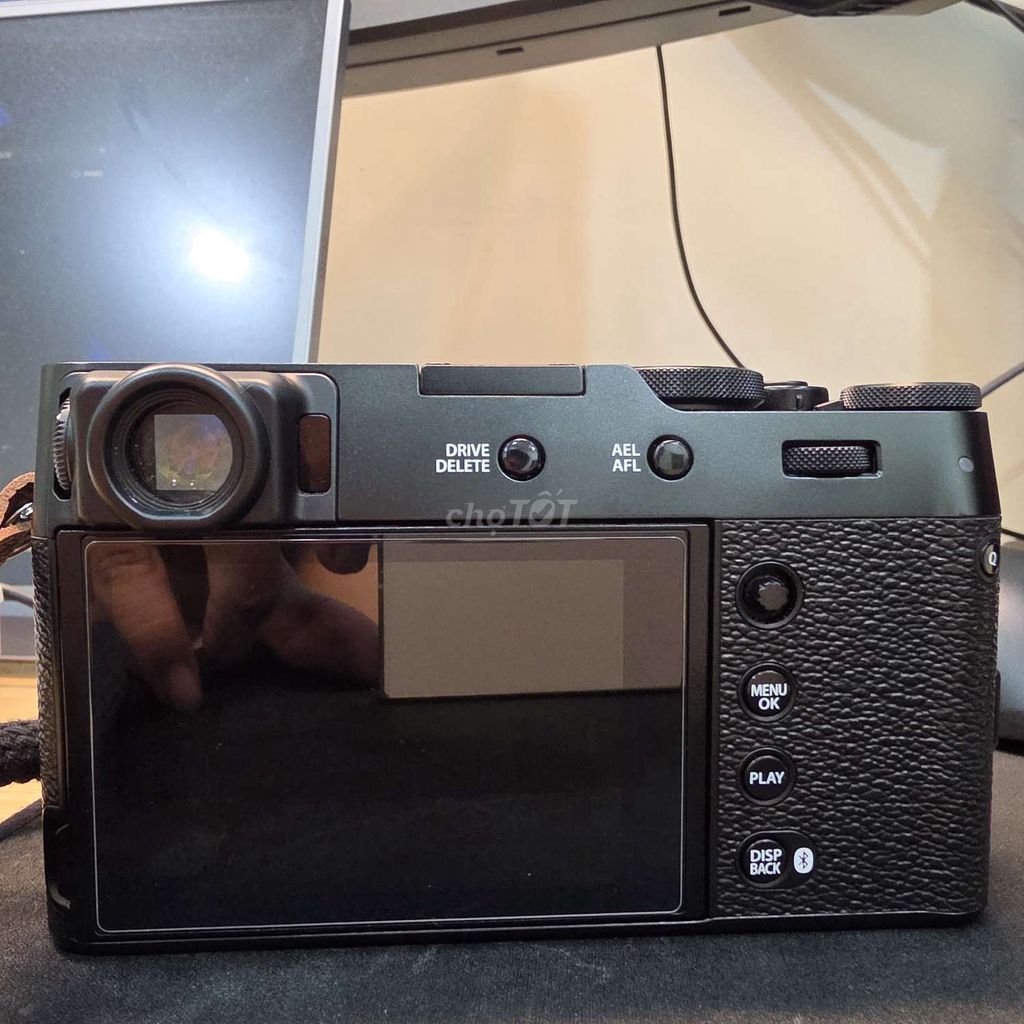Фото 2: Камера Fujifilm X100VI Черная Новая распаковка
