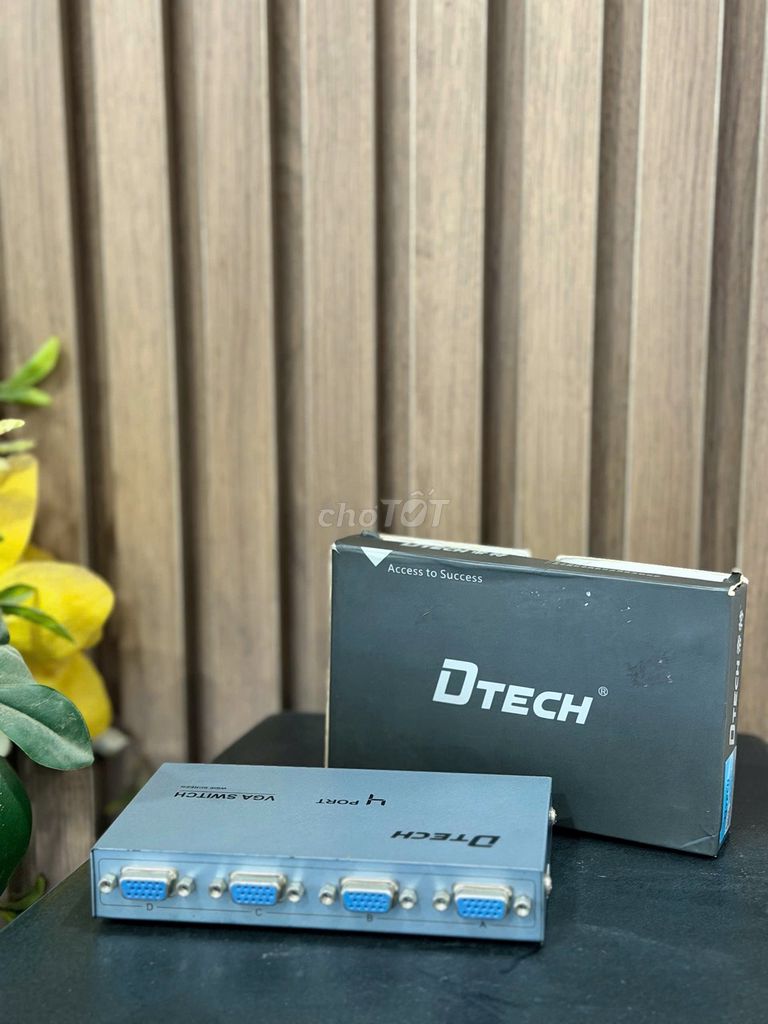 Разветвитель VGA DTECH DT-7034 серый 4 в 1
