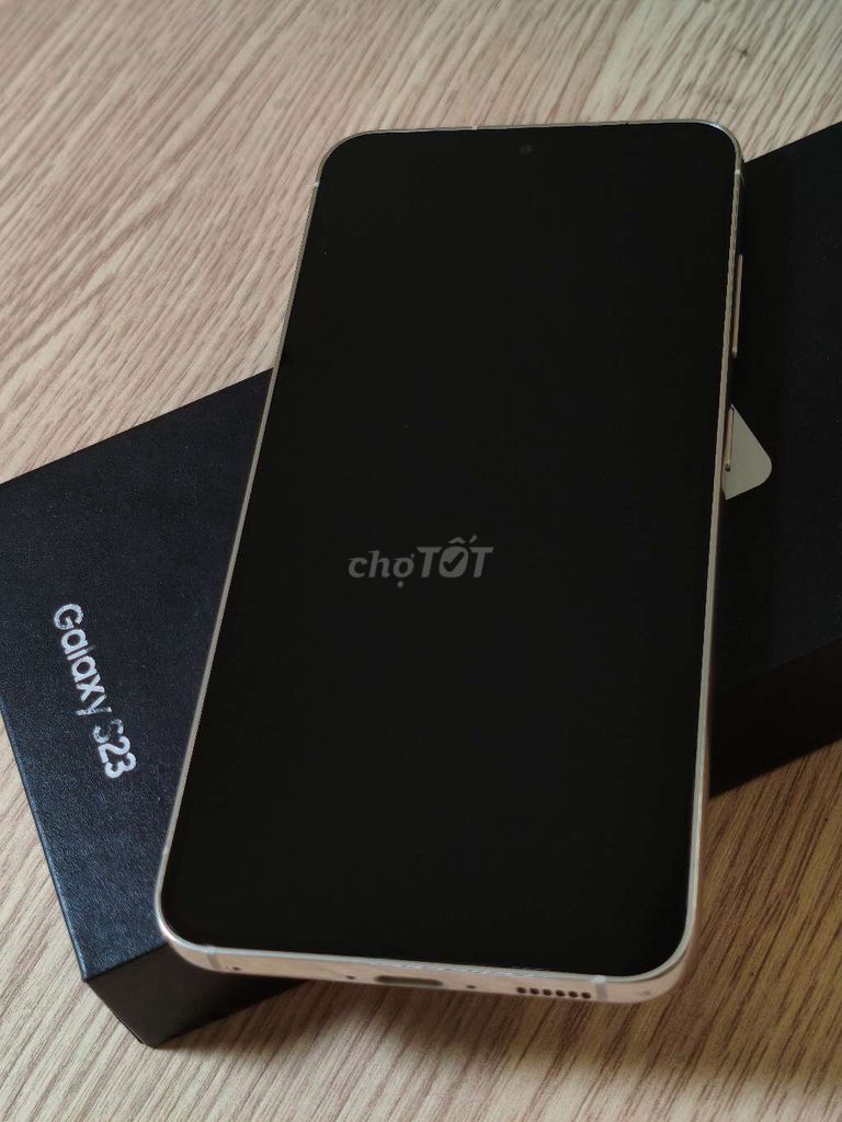 Фото 2: Samsung S23 5G 8/256 Вьетнам, 2 SIM, полный комплект