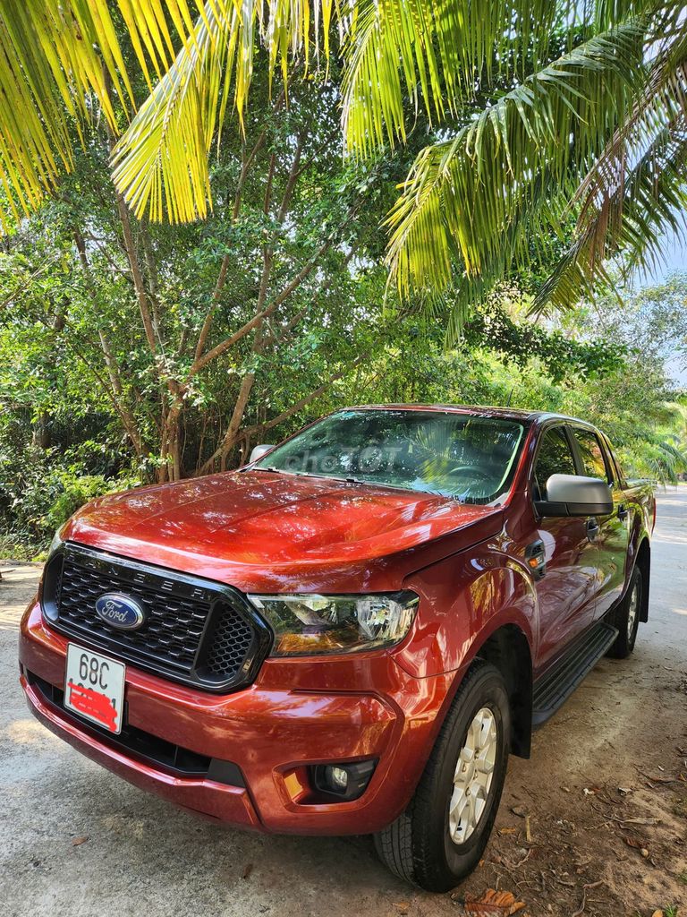 Ford Ranger XLS 2.2 AT 2020 Красный 76000 км