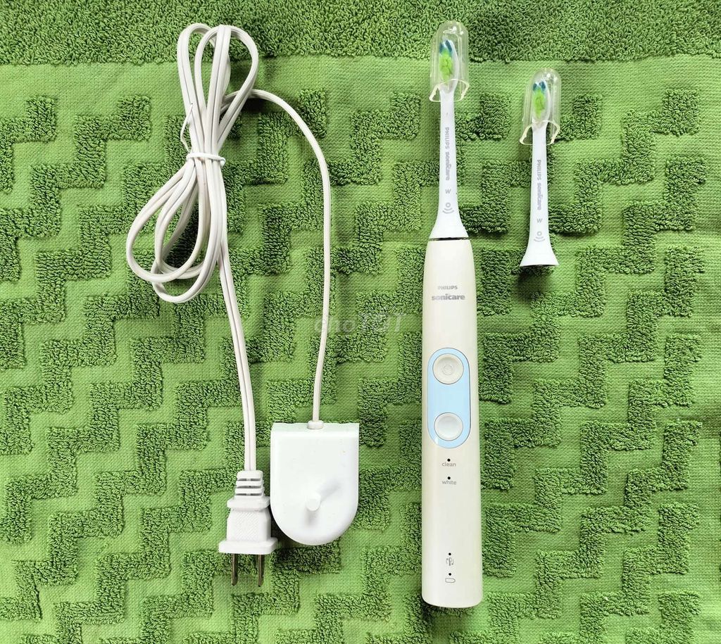 Электрическая зубная щетка Philips Sonicare Белая Б/у