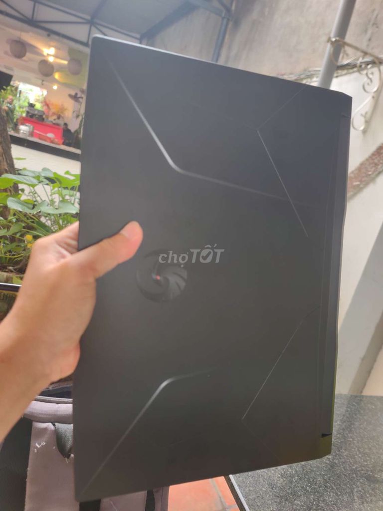 Фото 3: MSI Bravo 15 B5DD Ryzen 5 5600H 8GB/512GB как новый
