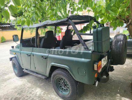 Jeep Beijing BJ212 1995, зеленый, 4 места