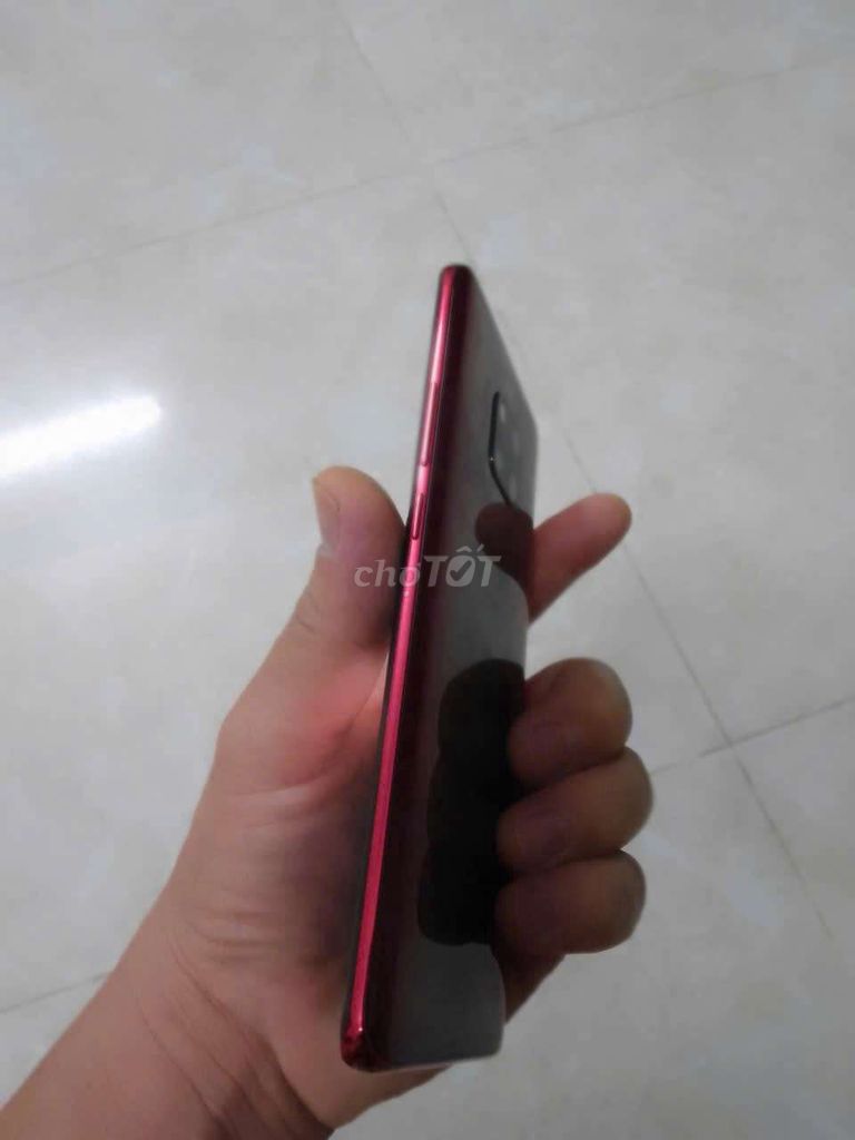 Фото 2: Huawei Mate 20 Pro UD 256GB красный, как новый