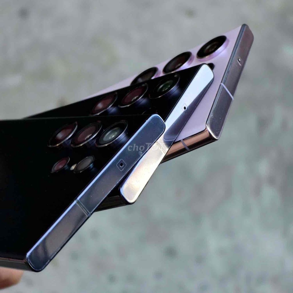 Фото 2: Samsung S23 Ultra 256GB Чёрный, Фиолетовый