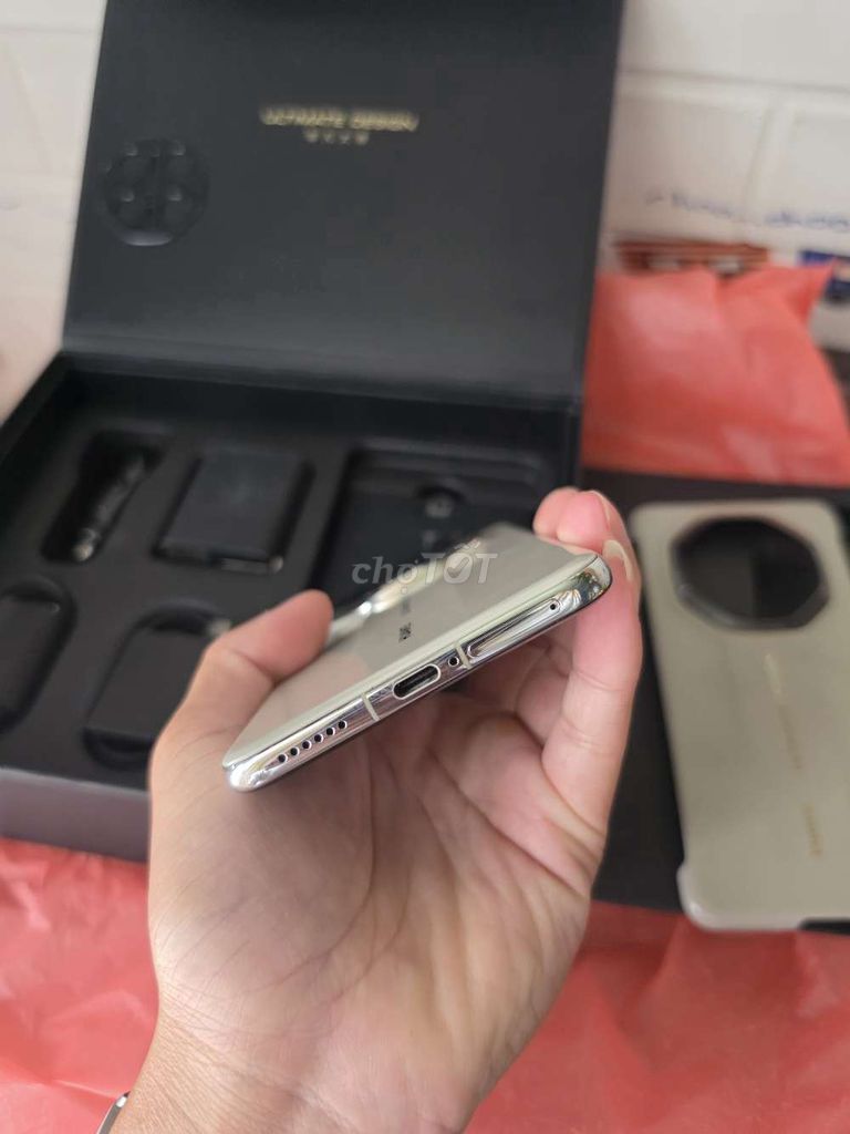 Фото 2: Huawei Mate 70 RS Ultimate 16GB 1024GB продажа или обмен