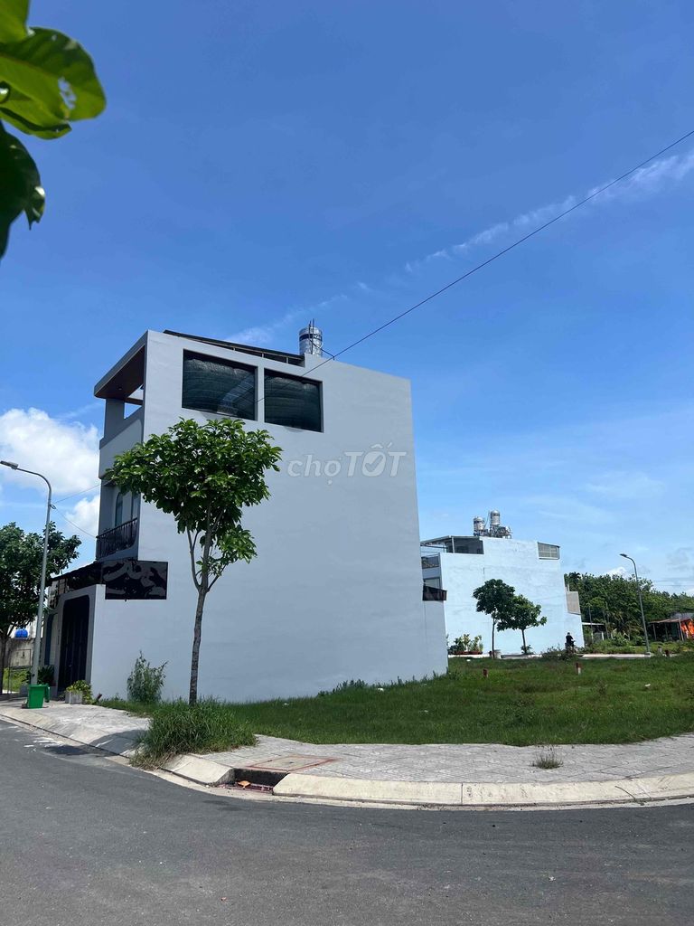 500 Triệu BÁN LUÔN! LÔ GÓC 2 MẶT TIỀN ĐƯỜNG NHỰA, 80M² NGAY BV XUYÊN Á