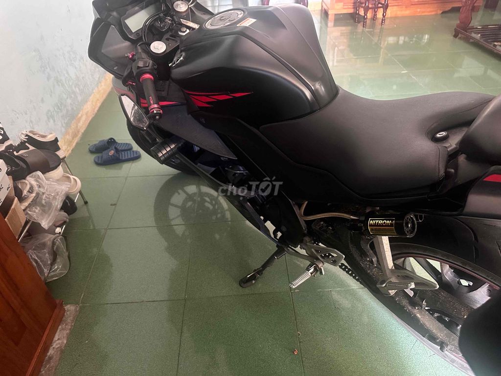 Фото 3: Yamaha R15v3 155cc Черный, ручное сцепление, 24246 км