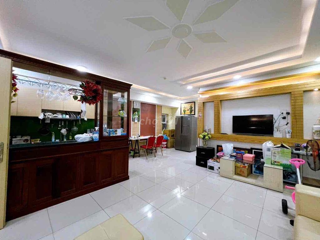 Сдается квартира Oriental Plaza – 685 Ау Ко, Тан Фу