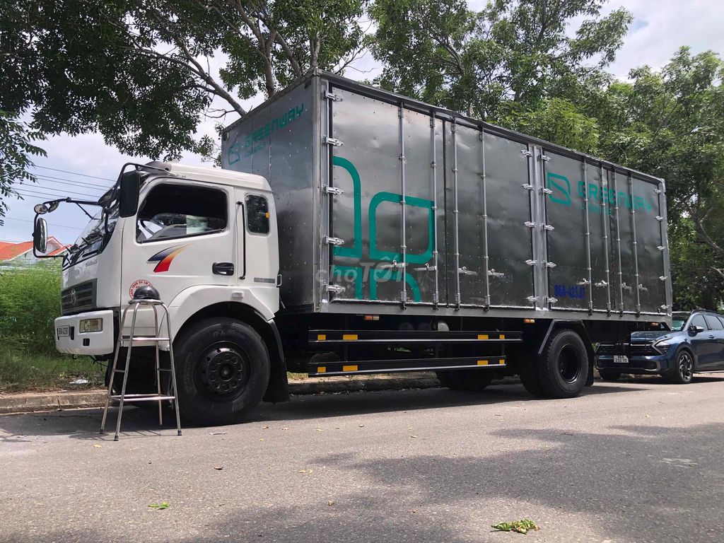 Грузовик DF DF9670T 2012 белый