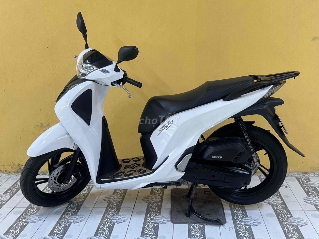 SH 150 2018 Trắng đen siêu mới 43E1-367.83