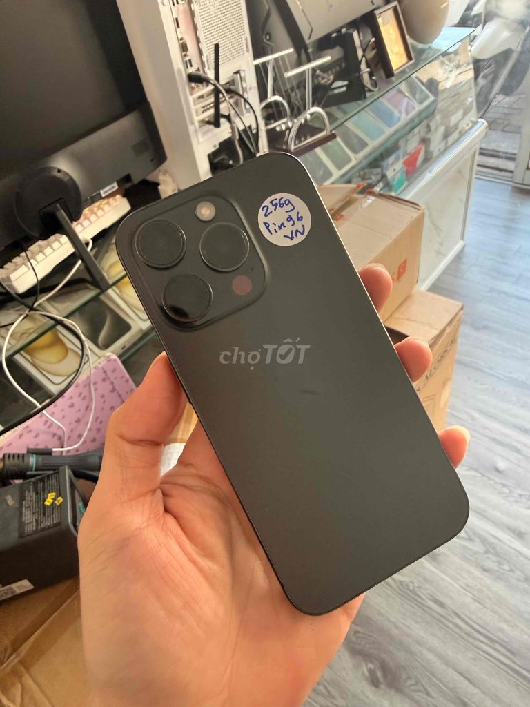 Apple iPhone 15 Pro 256GB физическая SIM-карта