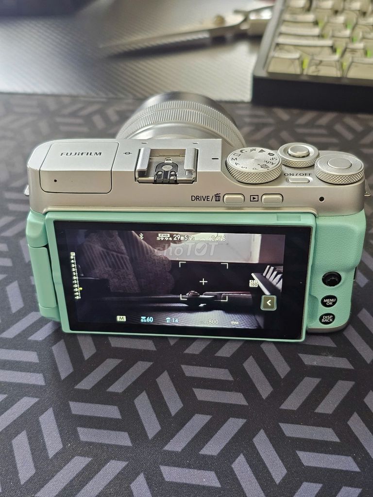 Фото 2: Камера Fujifilm X-A7 Silver, Mint Green XC 15-45mm