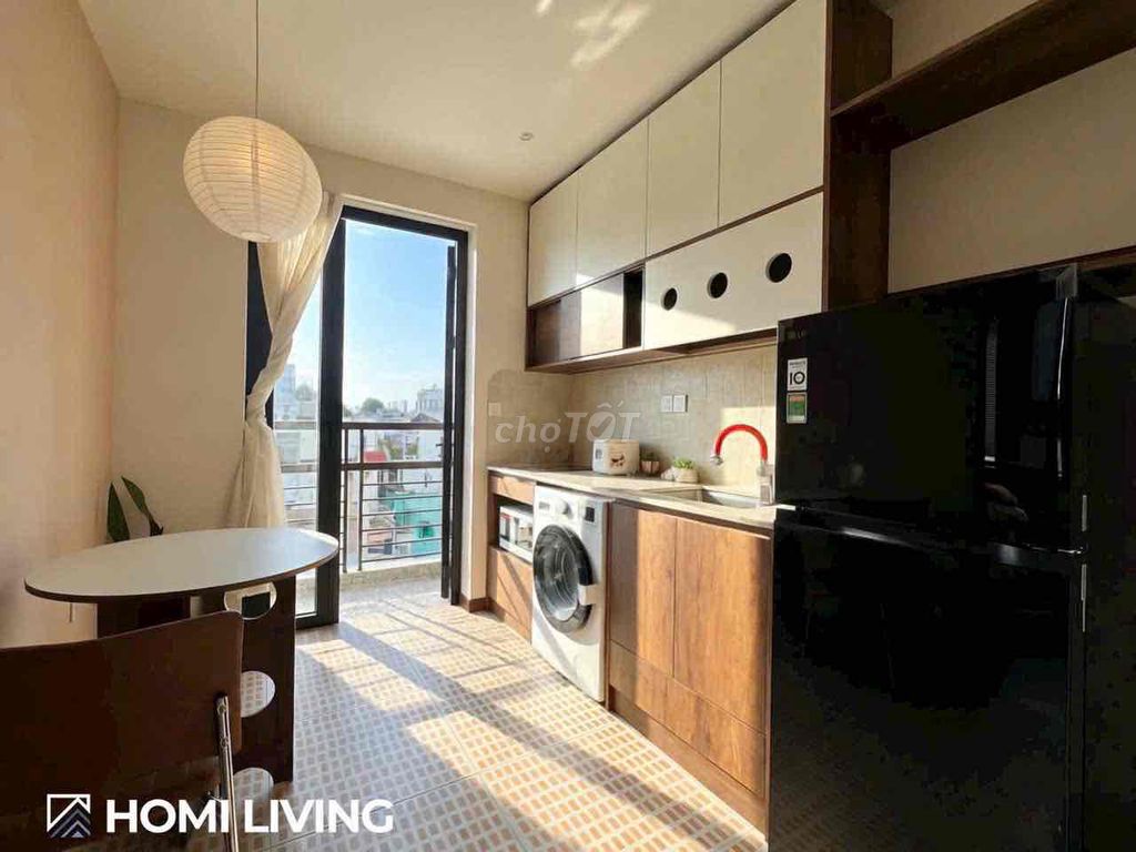 Фото 2: Квартира в аренду с балконом 40 м² с полной мебелью рядом с UFM, RMIT, TDTU, район 7