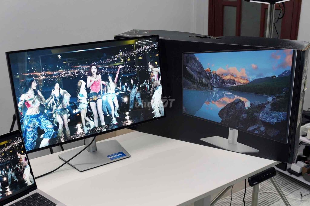 Фото 2: Срочно продаю монитор Dell 27" 4K, как новый, полный комплект