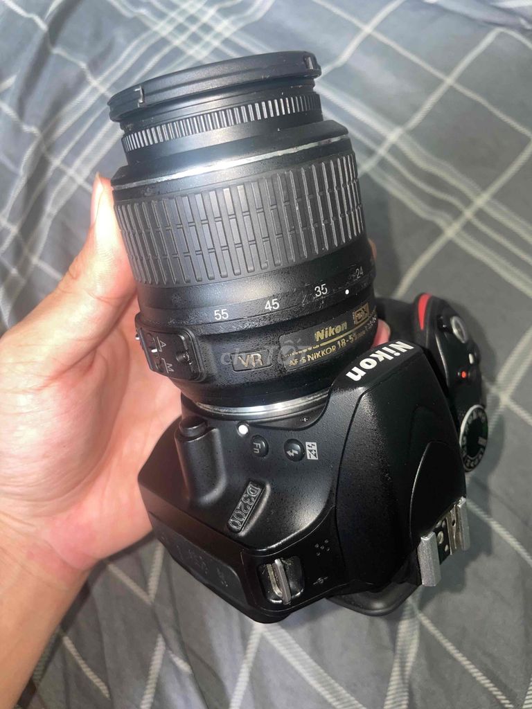 Фото 3: Фотоаппарат Nikon D3200 черный, внешне отличный