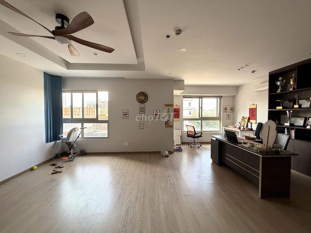 Фото 2: Dragon Hill 1 | 119m² (2 спальни + 2 санузла) | Красная книга. Вид на Phú Mỹ Hưng. Угловая квартира