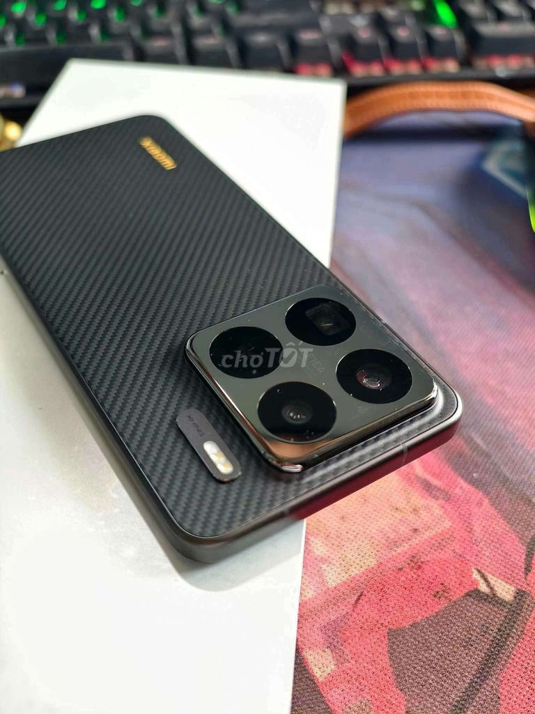 Xiaomi 15s Pro 16GB/512GB карбоновый узор, продажа или обмен