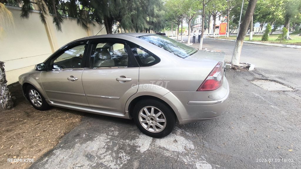 Ford Focus 2005 Бензин Автомат 2.0L Серебристый