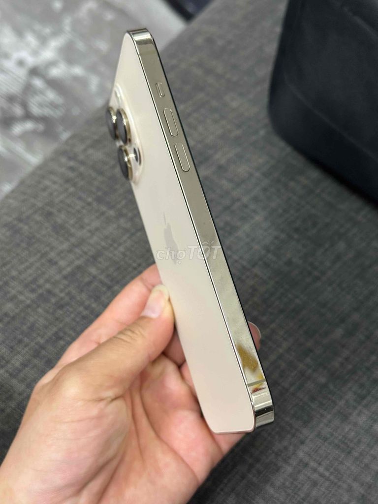 Фото 2: Apple iPhone 14 Pro Max 128GB Золотой