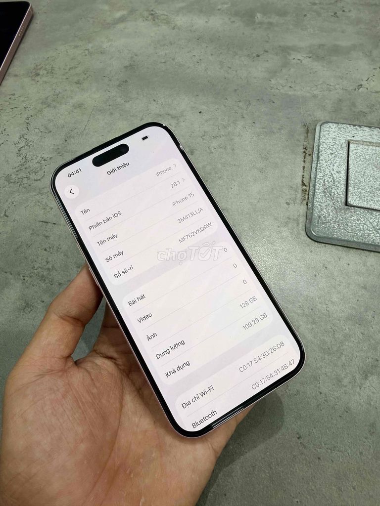 Фото 2: Apple iPhone 15 128GB Розовый
