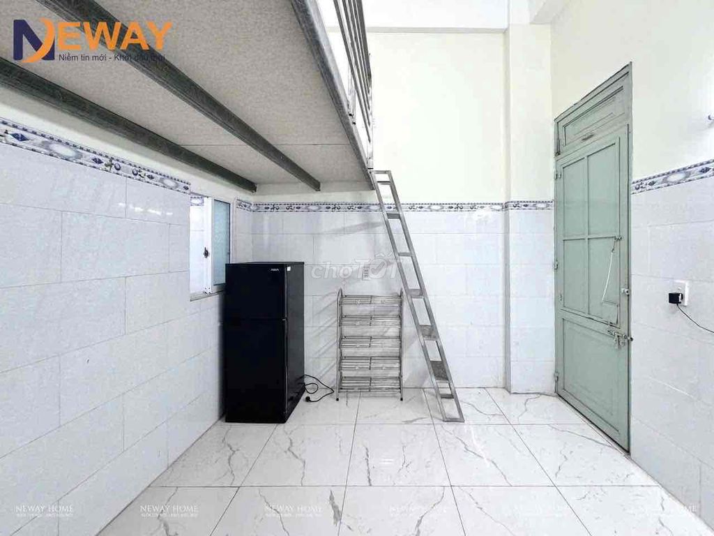 Фото 2: Хорошая комната в аренду с высоким чердаком рядом с рынком Хоанг Хоа Тхам, Академия авиации