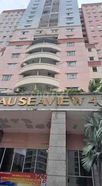 Фото 3: Собственник продаёт квартиру Seaview 4 с мебелью