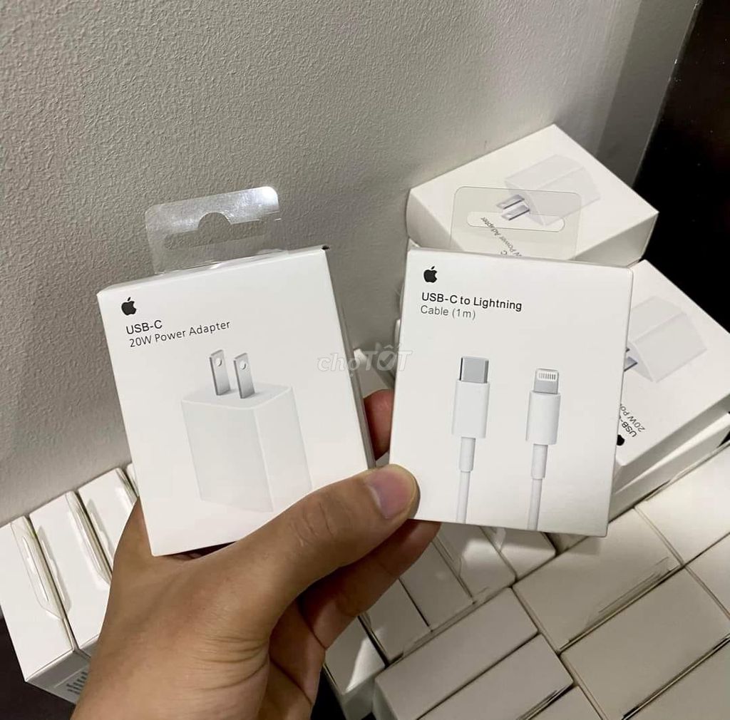 Быстрая зарядка для iPhone в Вунгтау