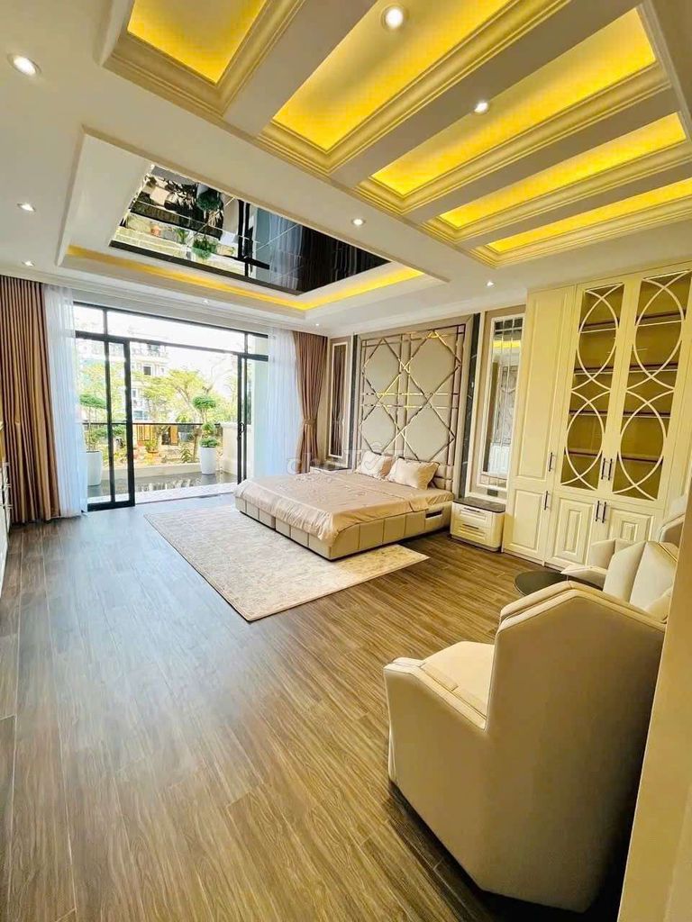Фото 3: Продажа красивого дома 4 этажа + терраса с лифтом рядом с Phú Mỹ Hưng, улица D5B, район 7