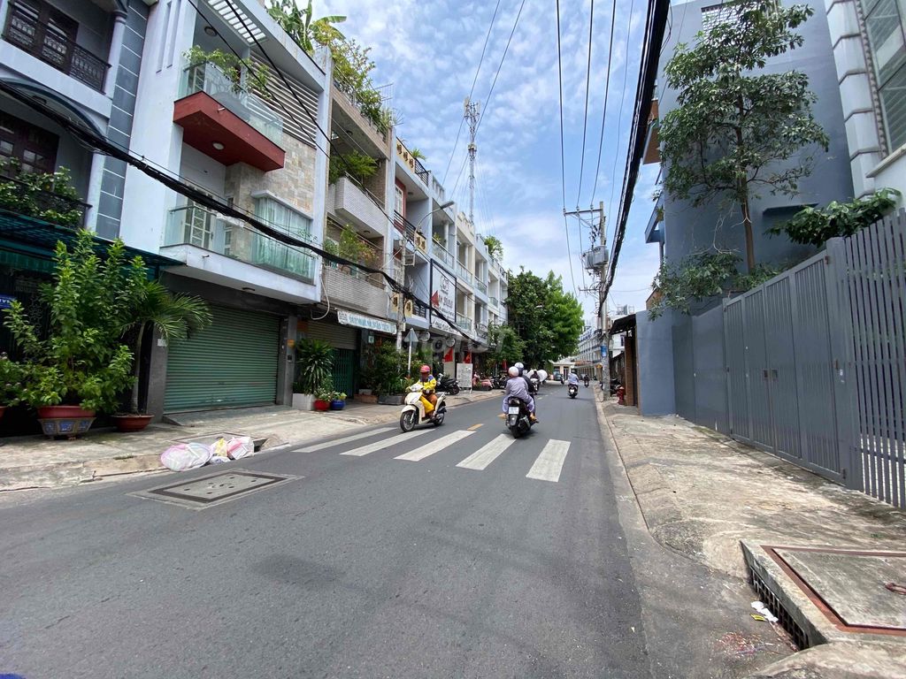 MT Lương Trúc Đàm - Thạch Lam 8x20m, 1 lửng, 1 lầu, 23tr