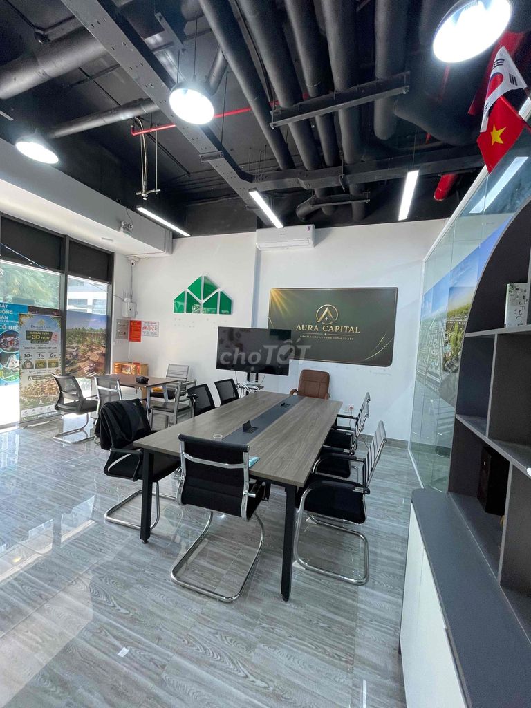 8,5 МЛРД — SHOPHOUSE 110 м² В СОБСТВЕННОСТЬ — ПОЛНОСТЬЮ ГОТОВ, КУПИЛ И СРАЗУ СДАЁШЬ В АРЕНДУ!