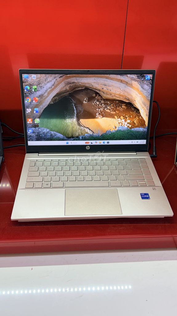 HP Pavilion 14 i5-1135g7 14 inch 8GB/256GB