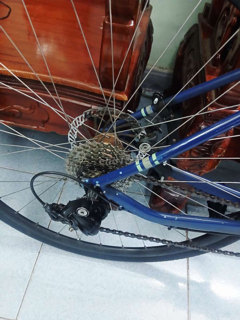 Фото 2: Горный велосипед GT Алюминий Shimano Sora 700x28c