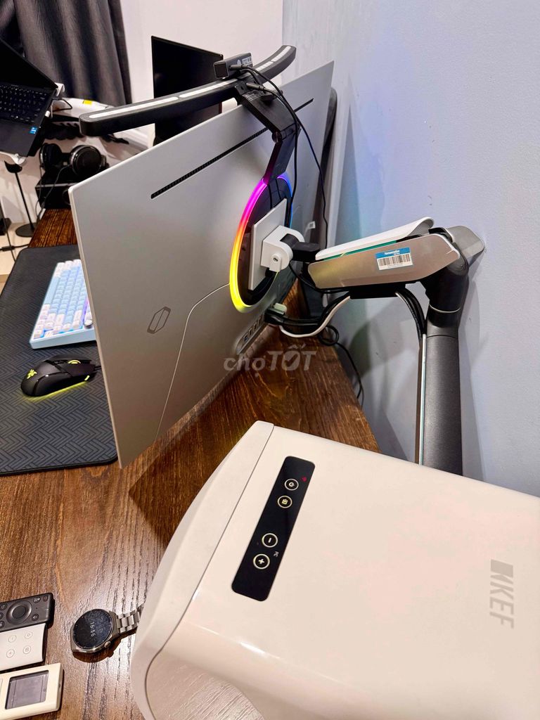Фото 2: Монитор OLED 32" 4K 240Hz Samsung Odyssey G8 G80SD