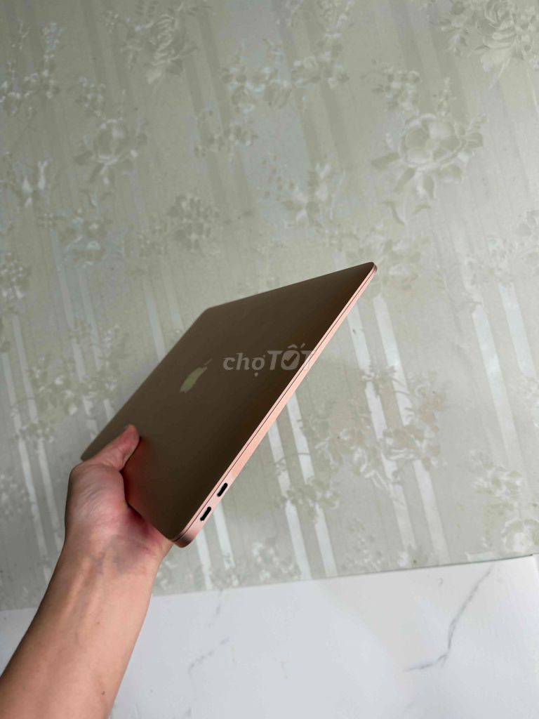 Фото 2: Macbook Air 2019 i5 Retina 2K 8GB/128GB