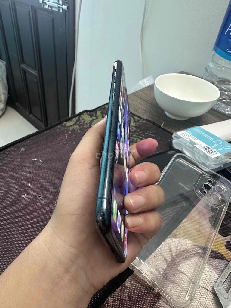 Фото 2: Apple iPhone 11 Pro Max 256GB Зеленый мох