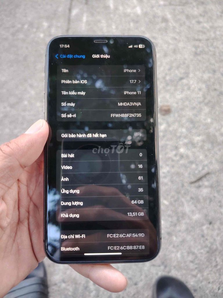 Apple iPhone 11 64GB черный, батарея 80%