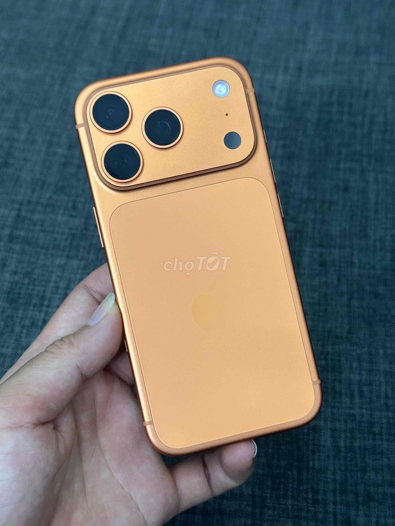 Apple 17 Pro 256GB Золотистый бронза, оригинальный, новый