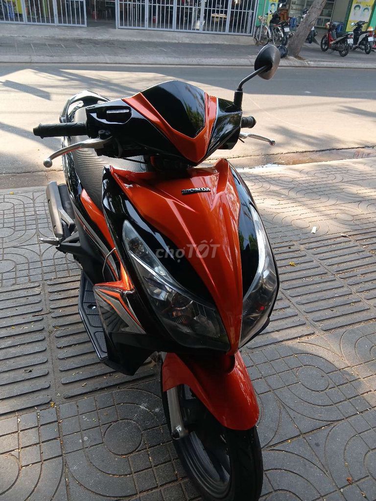 Honda Air Blade 125 черный кам