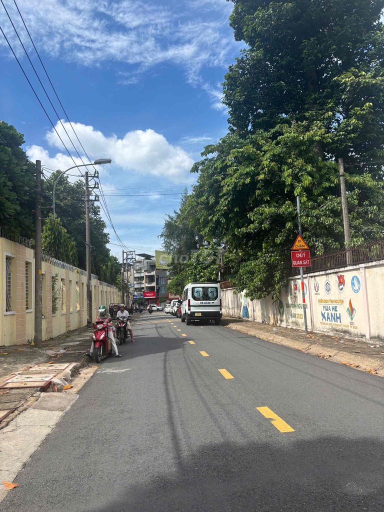 Фото 2: Khu dân cư phân lô, hẻm xe tải thông đường 379 Tăng Nhơn Phú A - Quận 9
