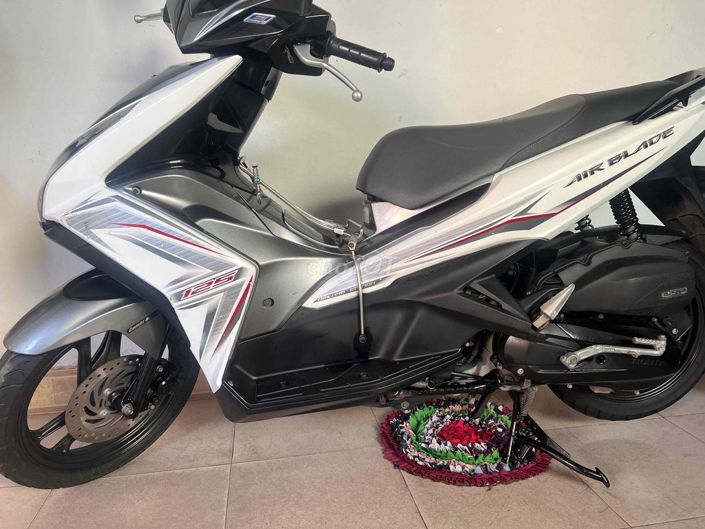 Фото 3: Honda Air Blade 2014 Белый, Черный, Серый