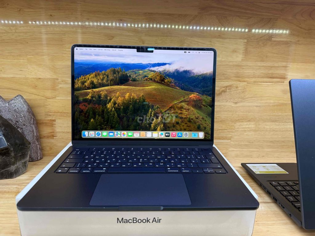 Фото 2: Apple Macbook Air M2 8GB/256GB Midnight 98-99%
