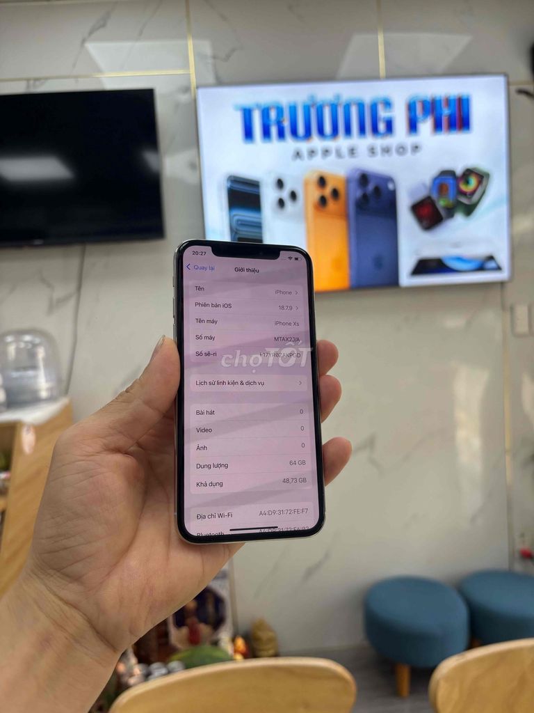 Фото 3: Apple iPhone XS 64GB Silver Like New