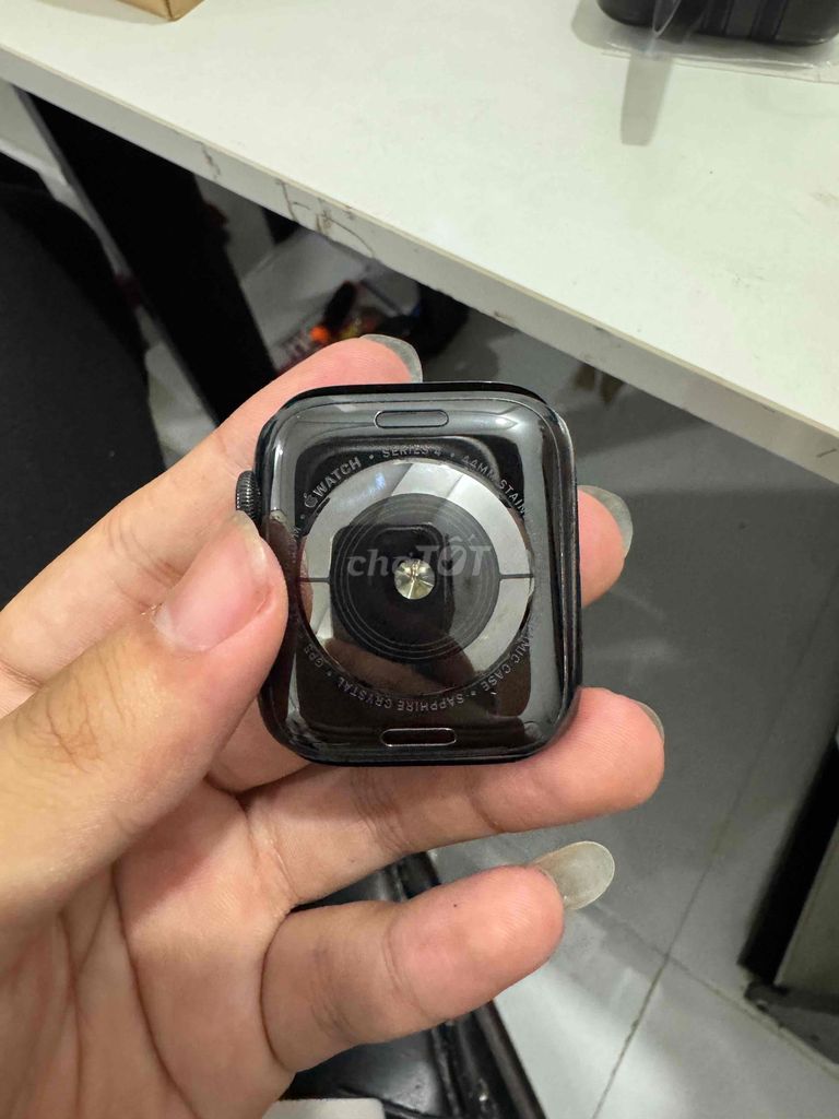 Apple Watch Series 4 44 мм, чёрная сталь