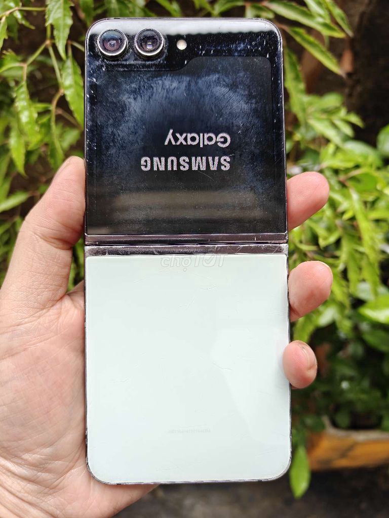 Samsung Z Flip 5 256Gb
