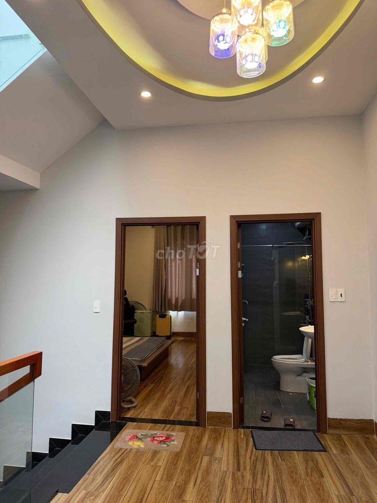 Фото 2: 🏡 Продажа дома 2,5 этажа на дороге 7м5 Хоанг Бат Дат – рядом с Деревней Университетов Дананга