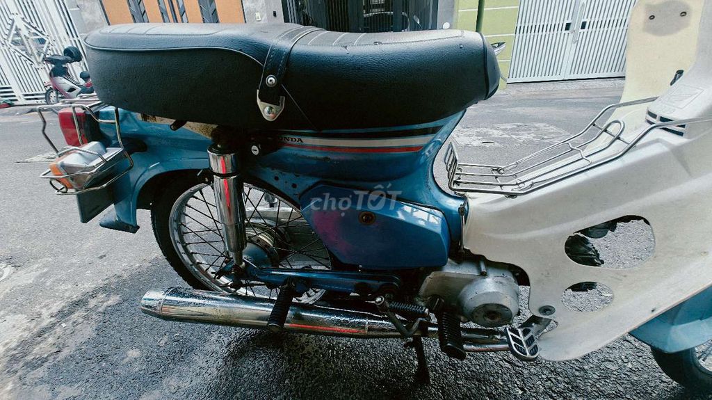 Фото 3: Honda Cub 50 синий